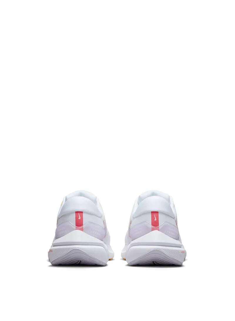 Nike Air Zoom Vomero 16