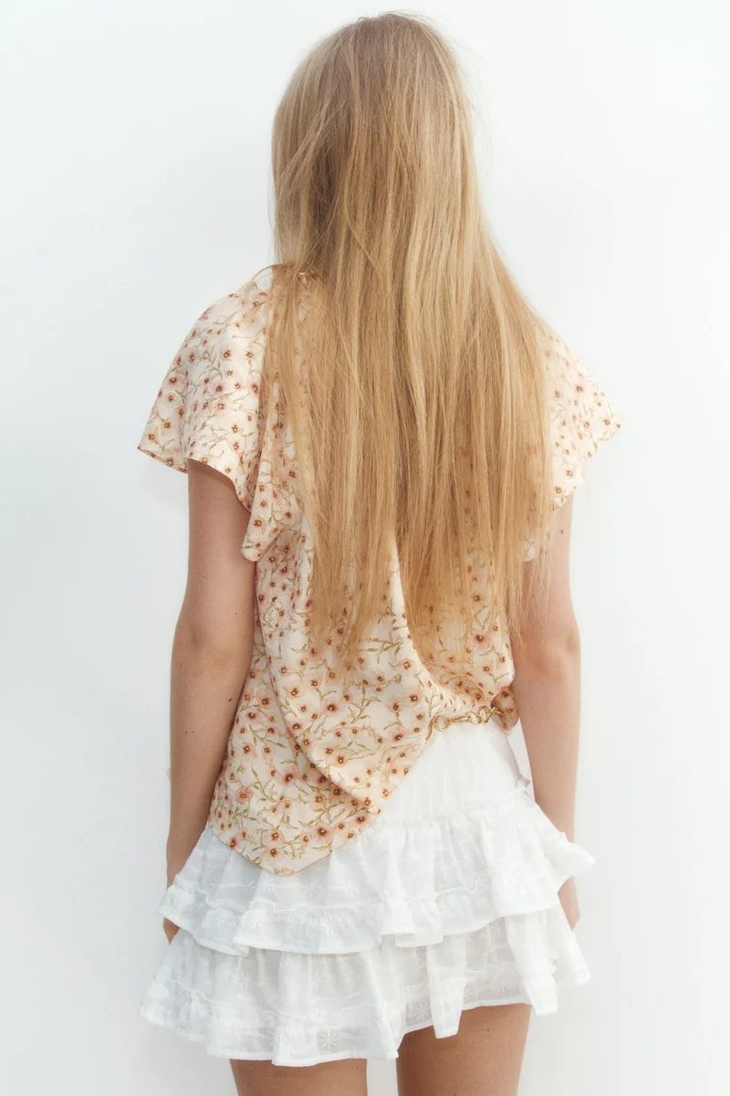 H&M Butterfly-sleeved blouse