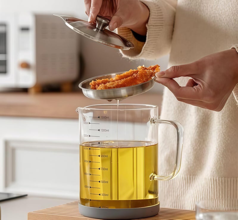 Maylmc Premium Bacon Grease Saver with Strainer - Large 1.5L Grease Container for Kitchen with Stainless Steel Filter, Used Oil Storage & Bacon Drippings Keeper (50oz, Borosilicate Glass, Non-Slip Base) - Image 2