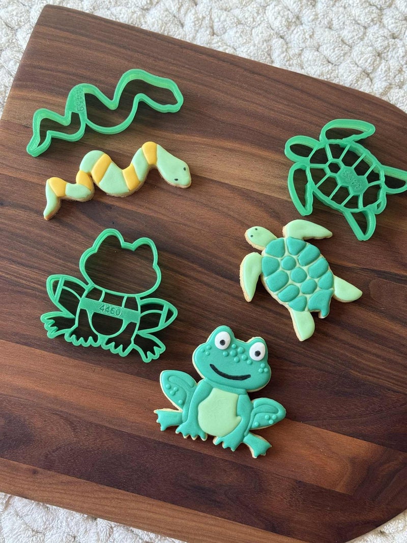 Heart's Treasure FROG COOKIE CUTTER WITH SNAKE AND TURTLE Detailed Sea Turtle Tortoise Frog Toad Snake Serpent Reptile Outline Cookie Cutters For Spring Earth Day Easter Baby Shower Birthday Graduation (3 Pack) - Image 2