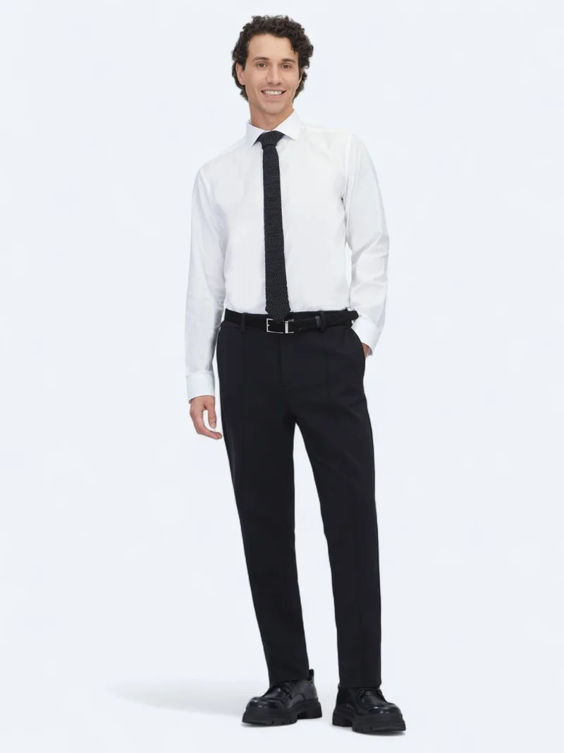 Kip Black Weaving Jogging Fit Casual Cotton Blended Trousers