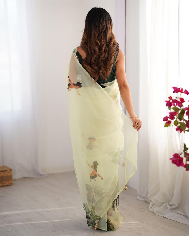 Kalaanj Floral Printed Sarees | Everyday Wear Elegant Printed Sarees | Pastel Colour Sarees - Image 5