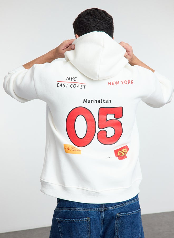 trendyol Ecru Oversize/Wide Cut City Back Printed Hooded Sweatshirt TMNAW25SW00101 - Image 2