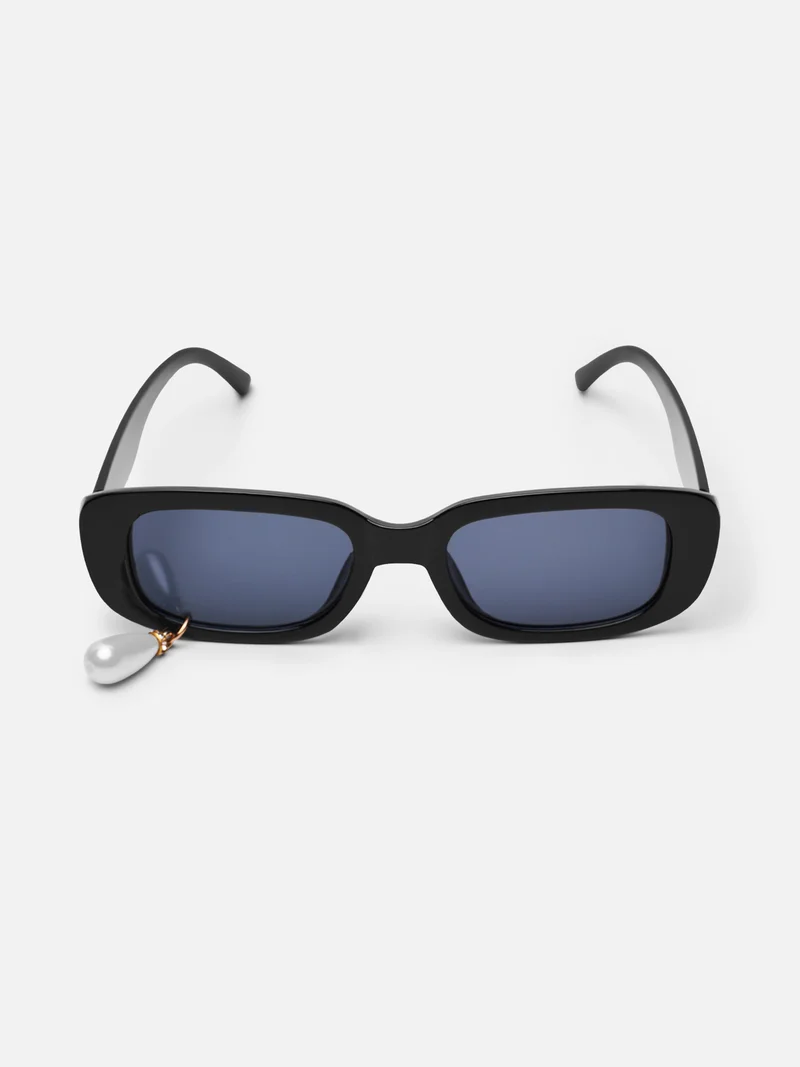 Lichi Sunglasses with pearl decoration