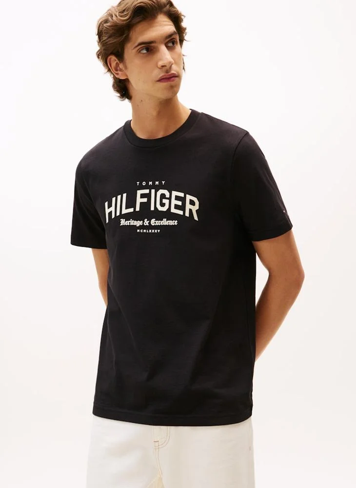 تومي هيلفيغر Graphic Crew Neck T-Shirt