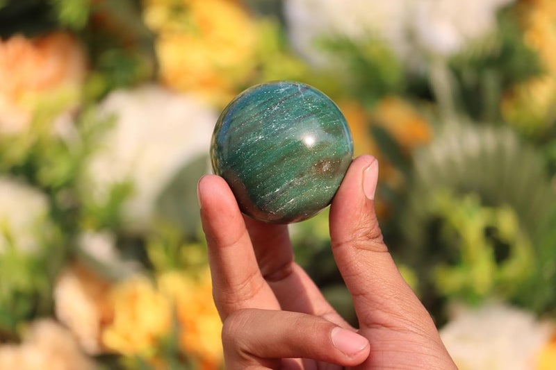 Excel 195g 50mm Green Kyanite Mineral Sphere Quartz Healing Ball, 5 inches, with Gold-Plated Metal Stand - Image 2
