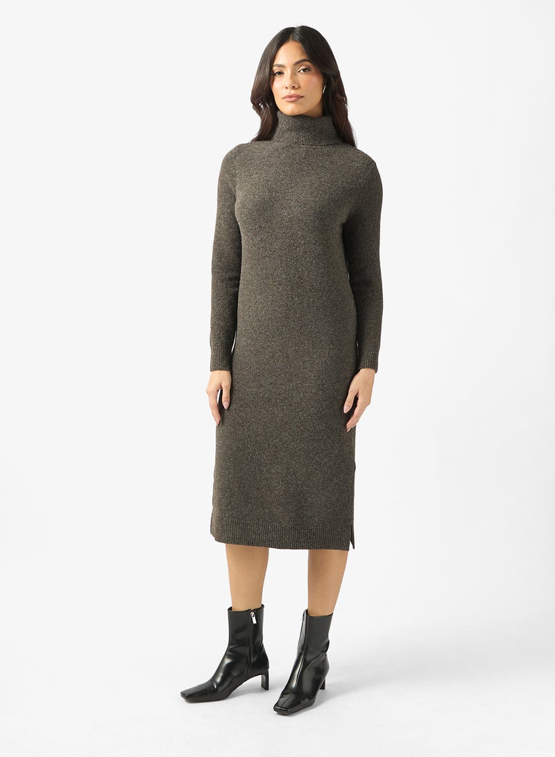 فيرو مودا فستان ميدي بياقة عالية - Image 4