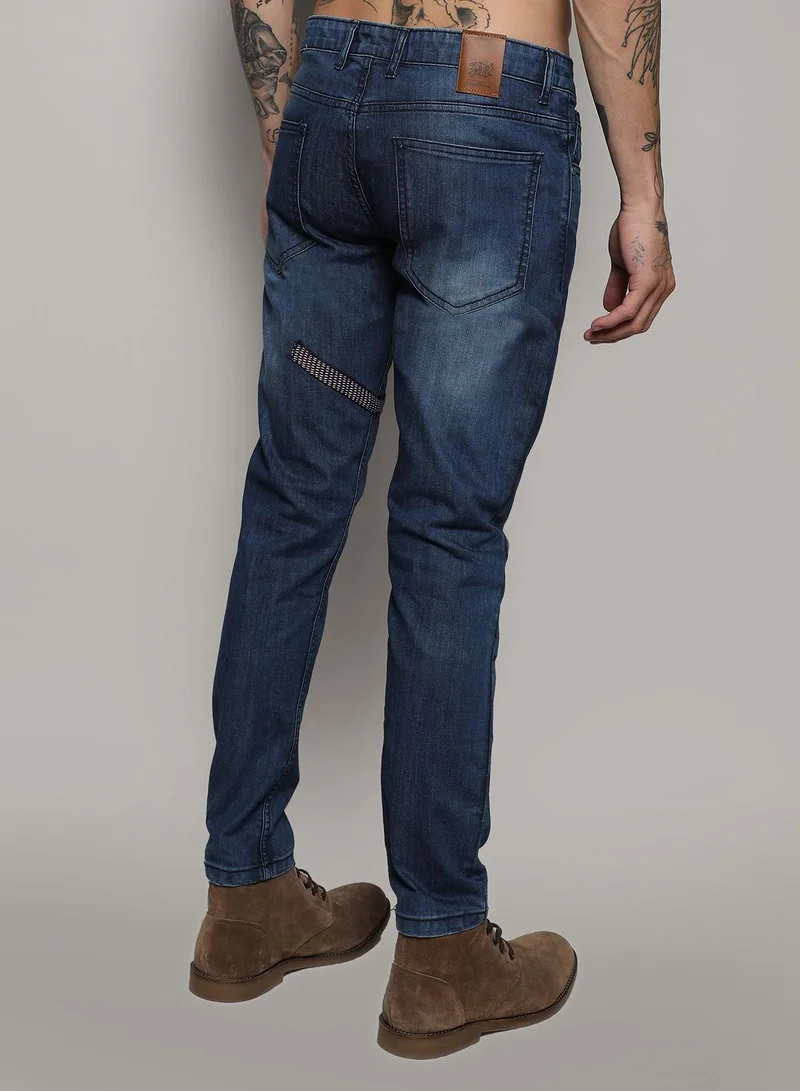 Campus Sutra Men's Blue Embroidered Patched Denim Jeans