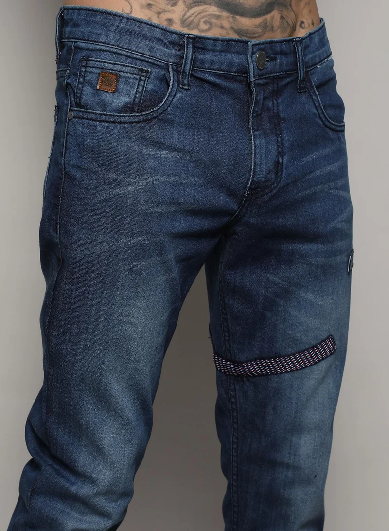 Campus Sutra Men's Blue Embroidered Patched Denim Jeans