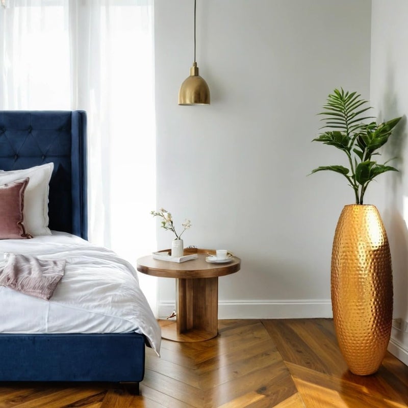 Sparkle مزهرية أرضية معدنية ذهبية مطروقة طويلة مزخرفة لغرفة المعيشة، تصميم حديث بسيط، مثالية للزهور المجففة (24 بوصة) - Image 1