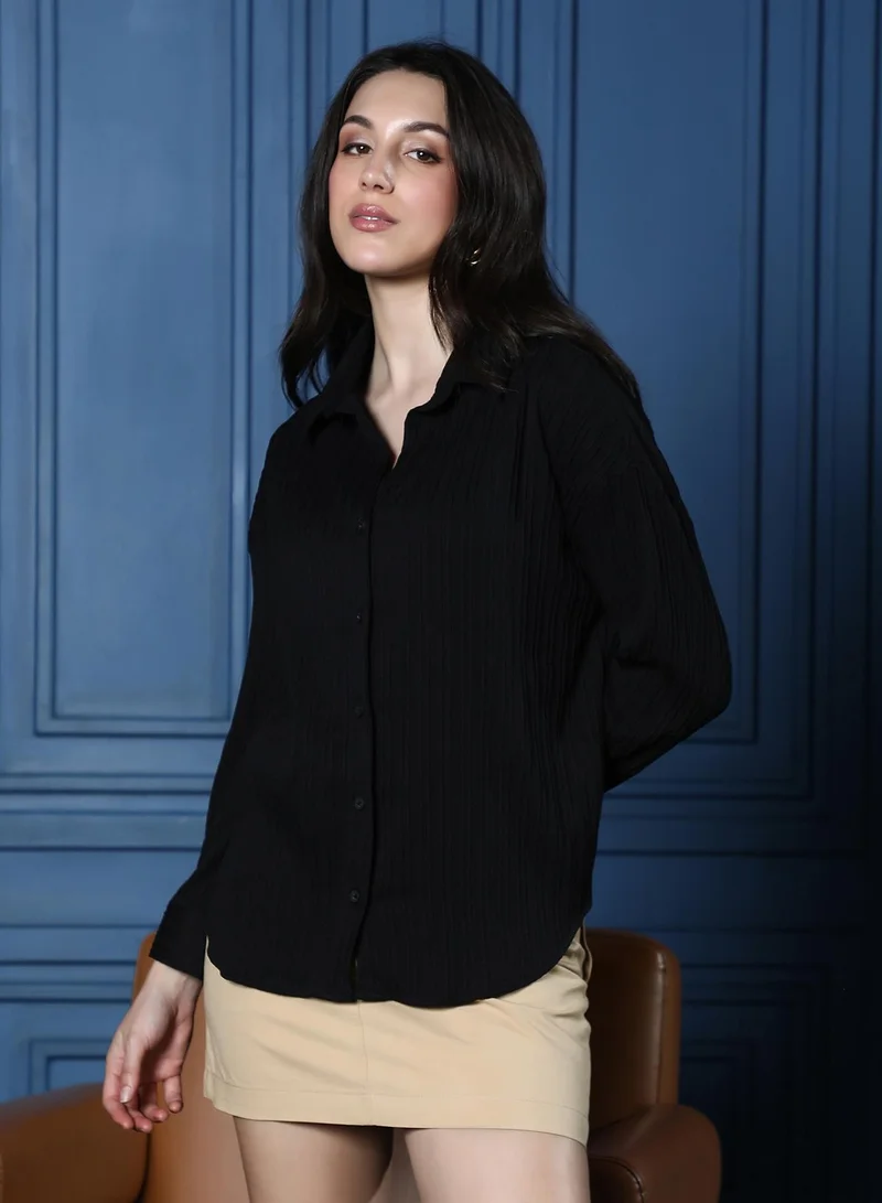 Pinacolada  Women's Onyx Black Pin-Tactile Oversized Shirt | نساء | أكمام طويلة | سادة | طوق منتشر | كاجوال كبير الحجم | قميص for Women | Best Price UAE
