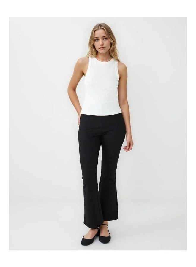 Jimmy Key White Round Neck Slim Fit Sleeveless Knit Tank Top