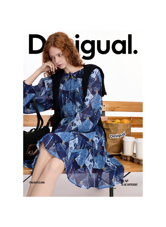 DESIGUAL فستان بتصميم مطبوع زهور جديد ss25 مع طيات وحزام عند الخصر - Image 3