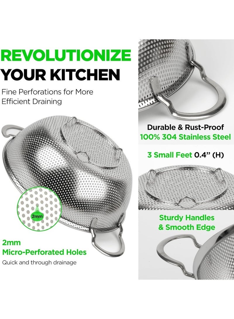 مجموعة مصافي مطبخ من الفولاذ المقاوم للصدأ مكونة من 3 قطع - مصافي مثقبة دقيقة بأحجام 25.5/22.5/19.5 سم لتصفية المعكرونة والخضراوات والفواكه والأرز - مقاومة للصدأ وآمنة للغسل في غسالة الأطباق - Image 2