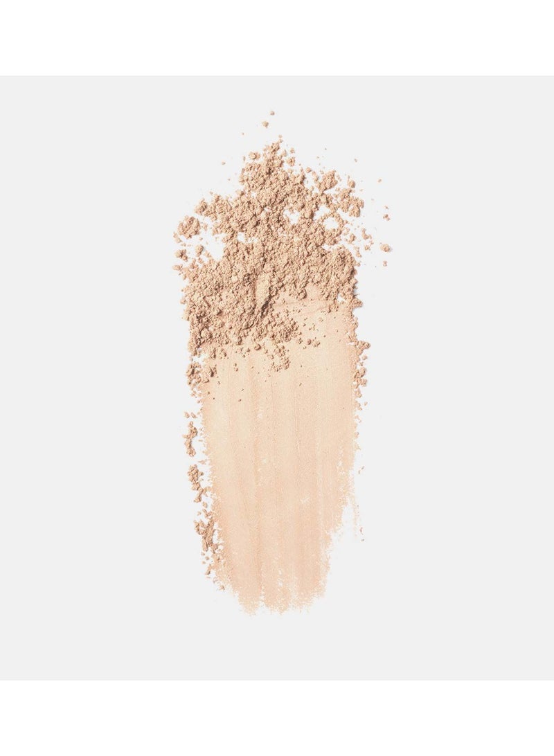 Gucci Poudre De Beauté Mat Naturel 00 Face Powder 10g – Lightweight Matte Finishing Powder with Soft Floral Scent for Flawless Skin - Image 3