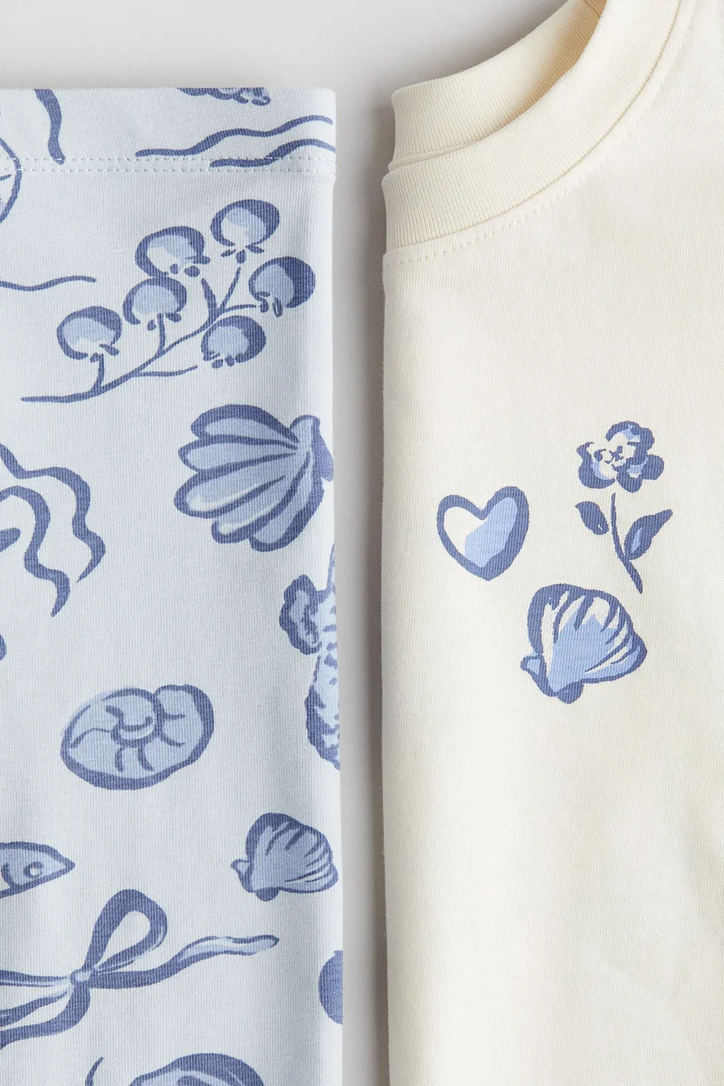 اتش اند ام طقم بتصميم بطبعة من قطعتين