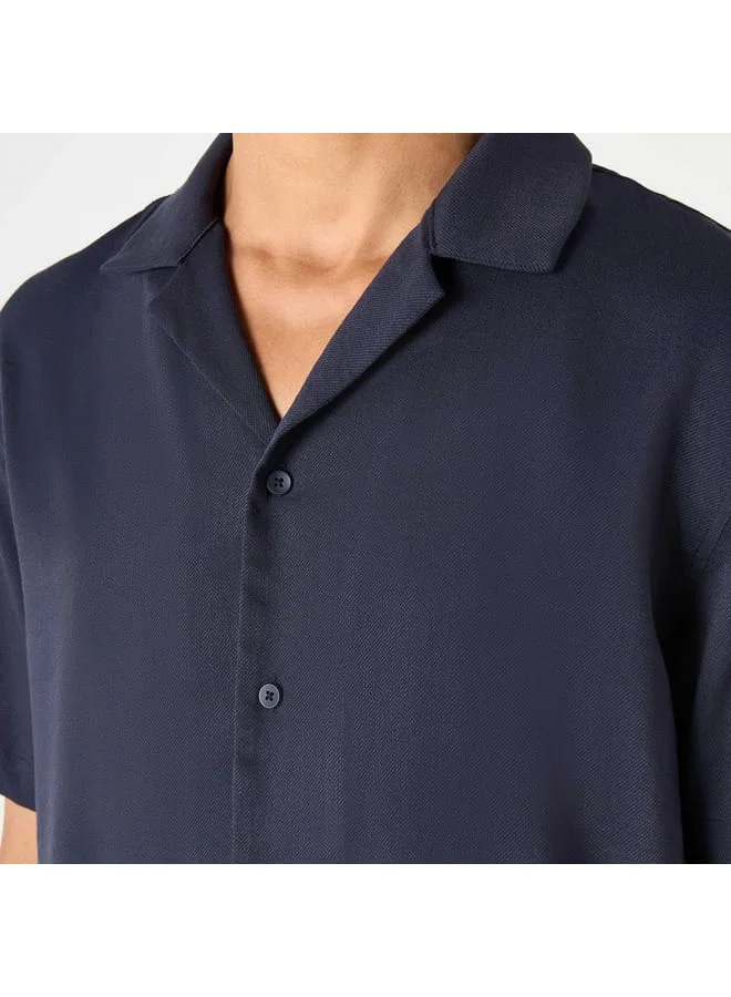 Iconic Iconic Relaxed Fit Textured Shirt with Camp Collar and Short Sleeves