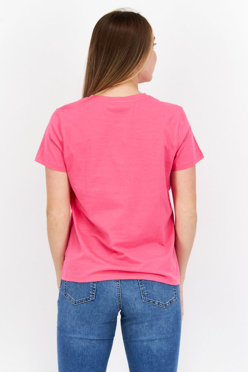 Levi's تي شيرت نسائي بأكمام قصيرة وياقة دائرية مطبوعة، وردي - Image 4