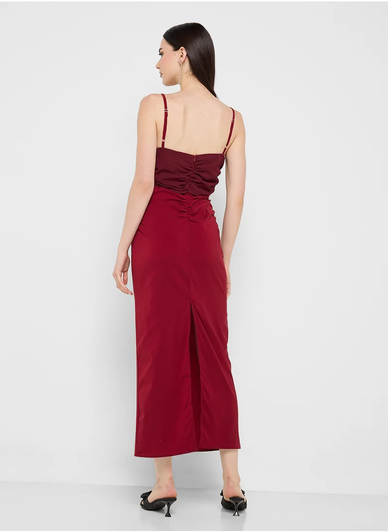 جينجر Twist Front Midi Dress