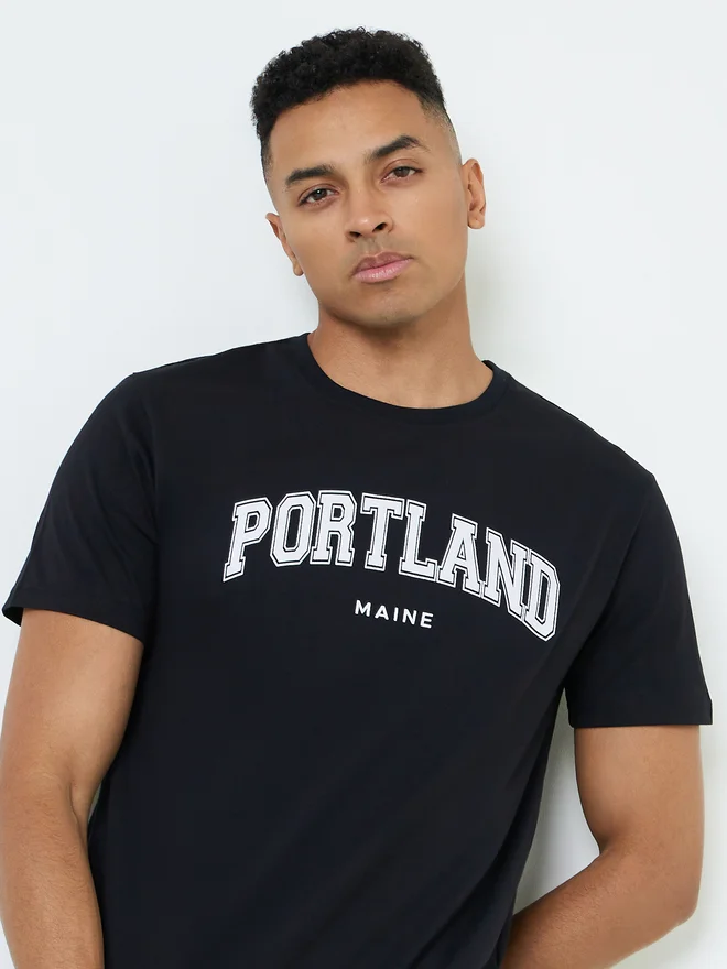 Styli Styli Men Text Print Regular Fit Jersey T-Shirt