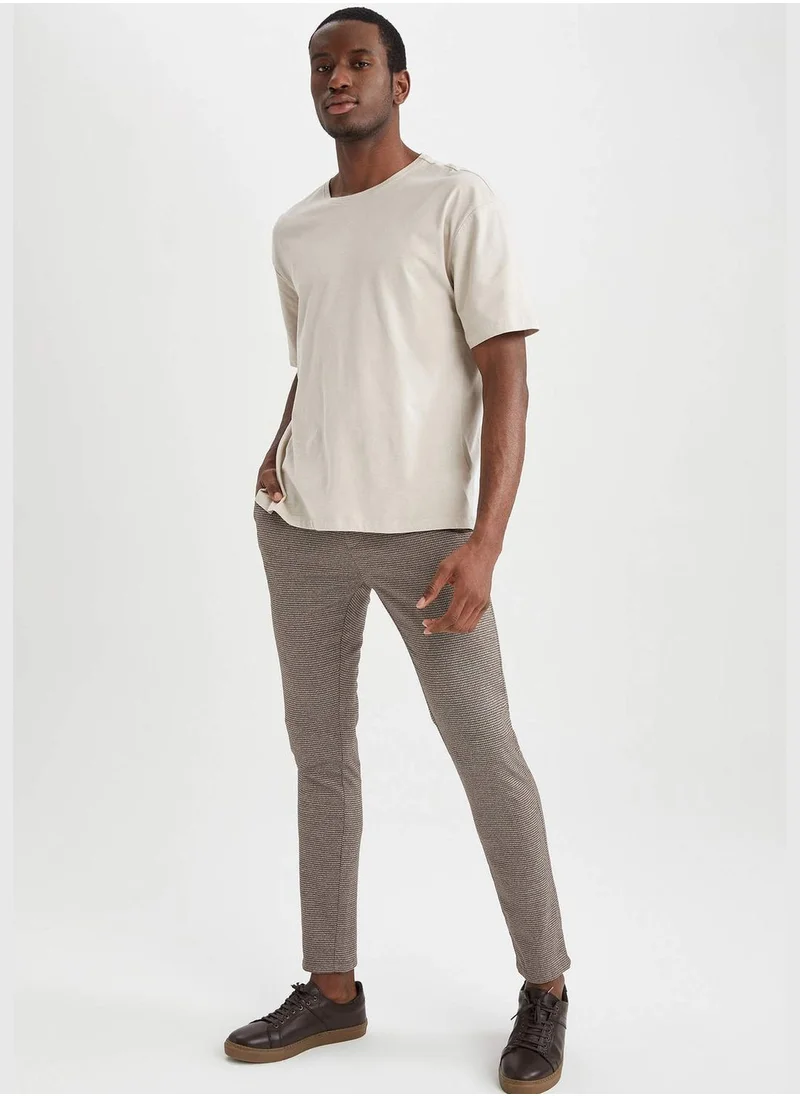 ديفاكتو Slim Fit Check Print Ankle Chinos