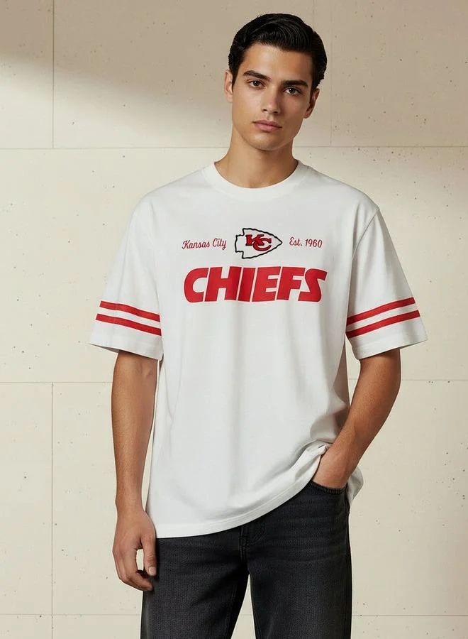 اس بي كاركترز Men Regular Fit Crew Neck Short Sleeve Kansas City Chiefs Print T-shirt