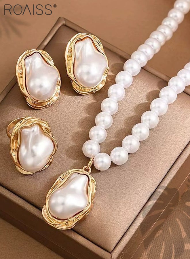 رويس طقم مجوهرات من اللؤلؤ مكون من 4 قطع للنساء، بتصميم غير متماثل مع حواف ذهبية، يتضمن قلادة وأقراط وخاتم من اللؤلؤ الباروكي الأبيض. مناسب للارتداء اليومي والحفلات وحفلات الزفاف. أقراط مثالية للعرائس وحفلات الزفاف. - Image 5