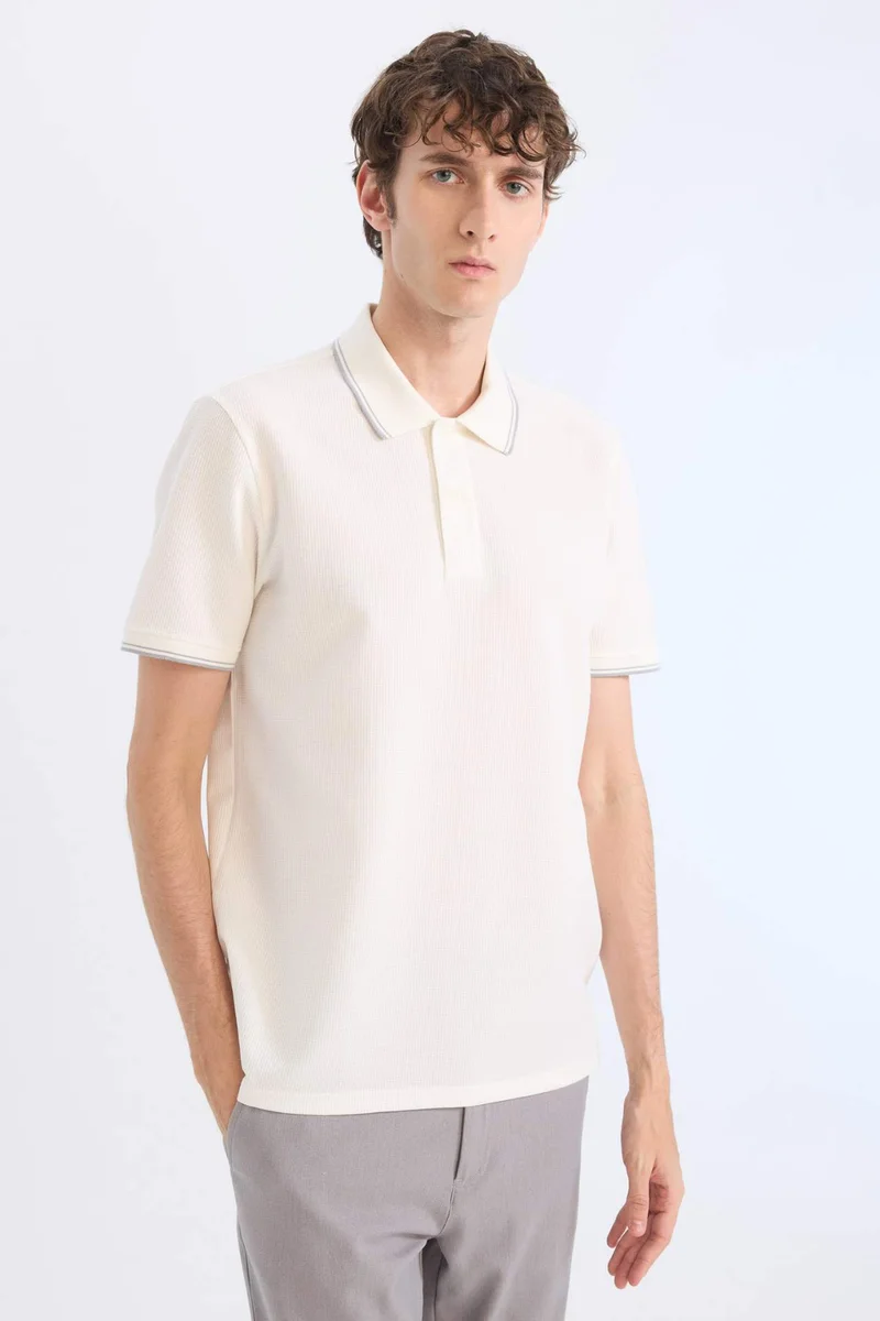 ديفاكتو Regular Fit Short Sleeve Waffle Polo Shirt