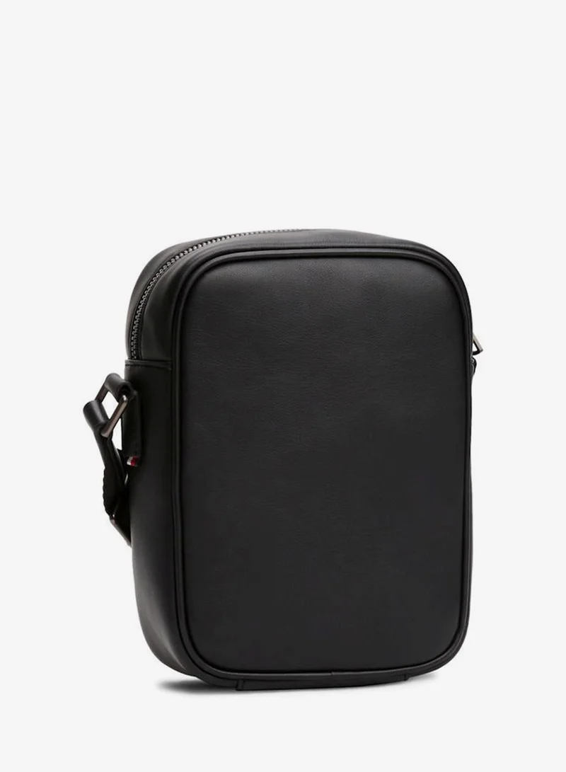 تومي هيلفيغر حقيبة رسول بتفاصيل شعار