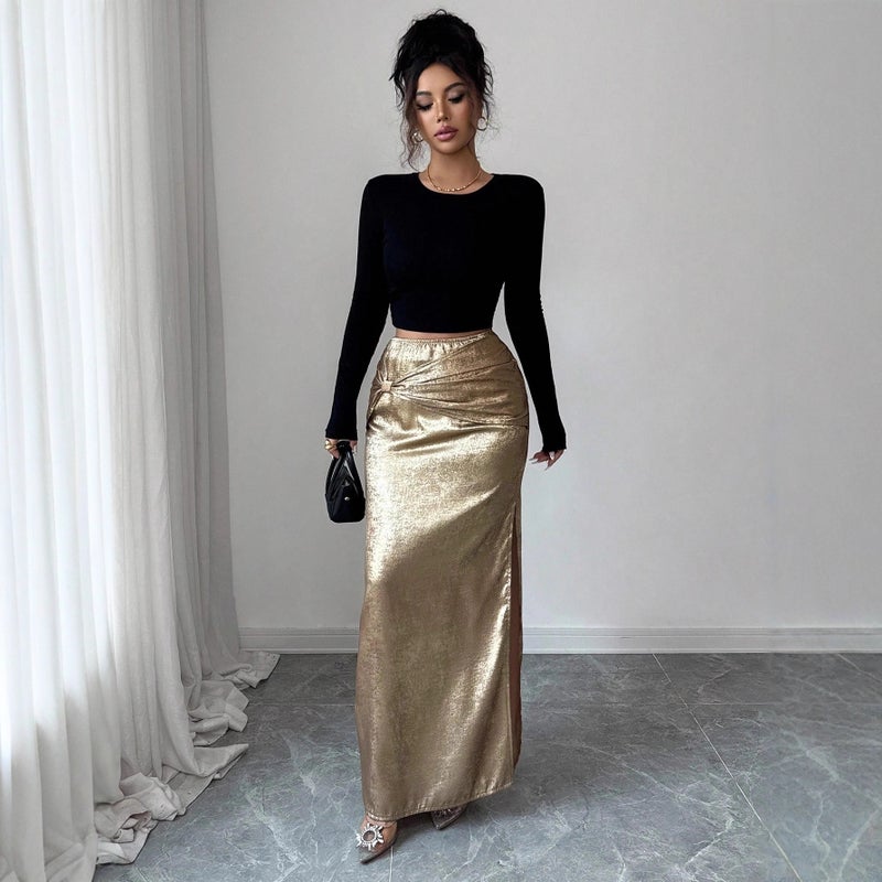 Elegant Metallic Pleated Bodycon Midi Skirt with Side Slit - Image 2