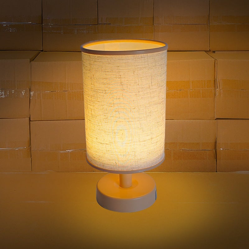 مصباح ليلي LED من القماش البسيط بمنفذ USB - Image 1