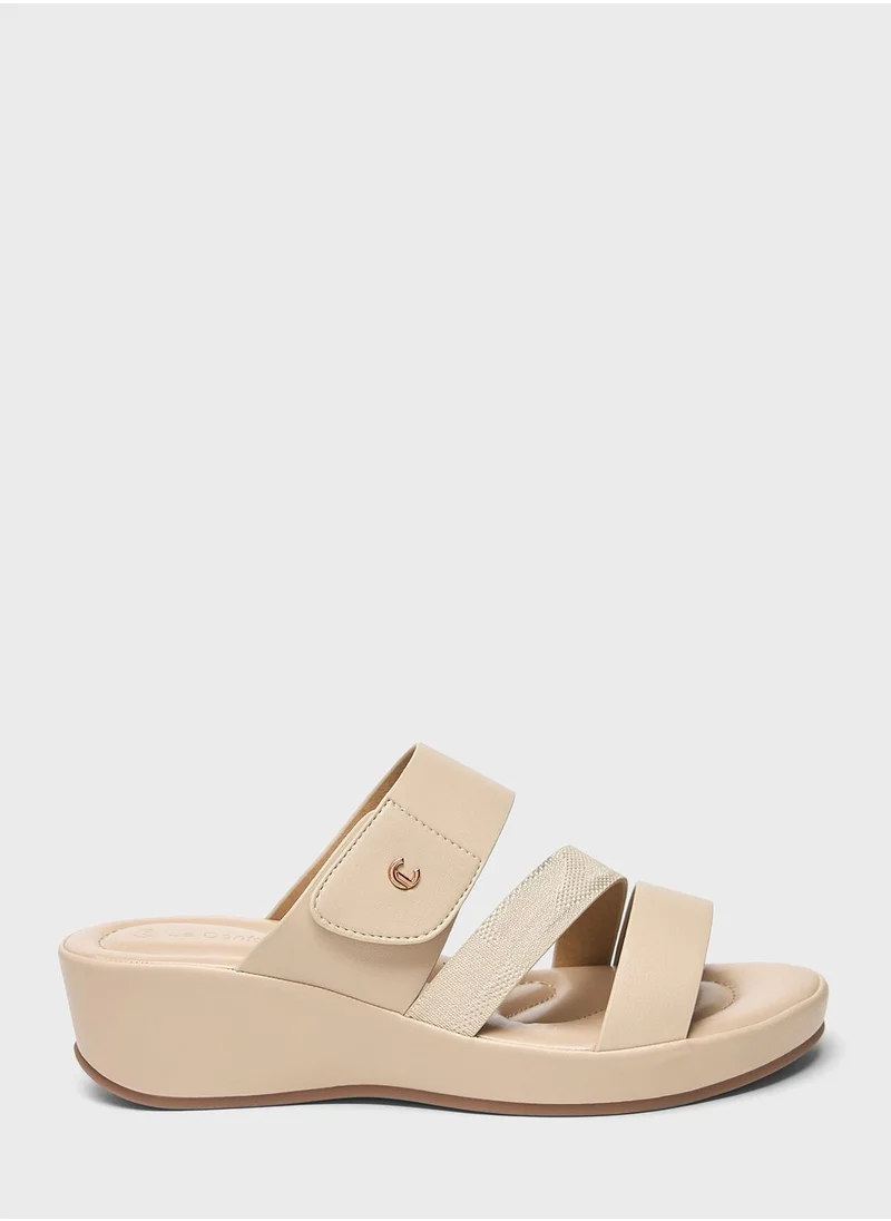 لو كونفورت Multi Strap Wedge Sandals