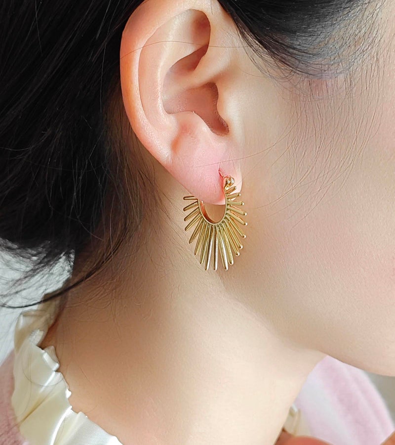 BaubleStar Sunburst Hinged Hoop Earrings Trendy Statement Chunky Thin Open Textured Huggie Earring Hinge Hoops for Women 14K Gold Plated - Image 2