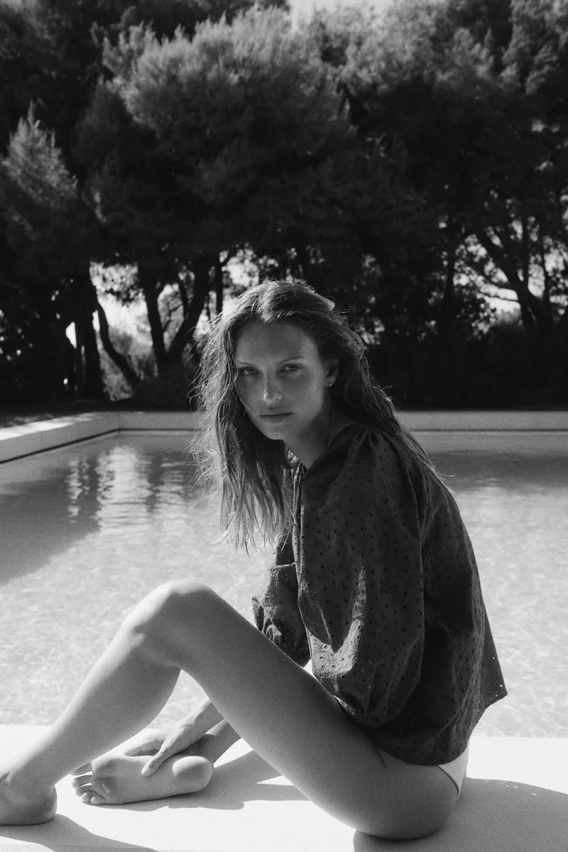 H&M Broderie anglaise blouse