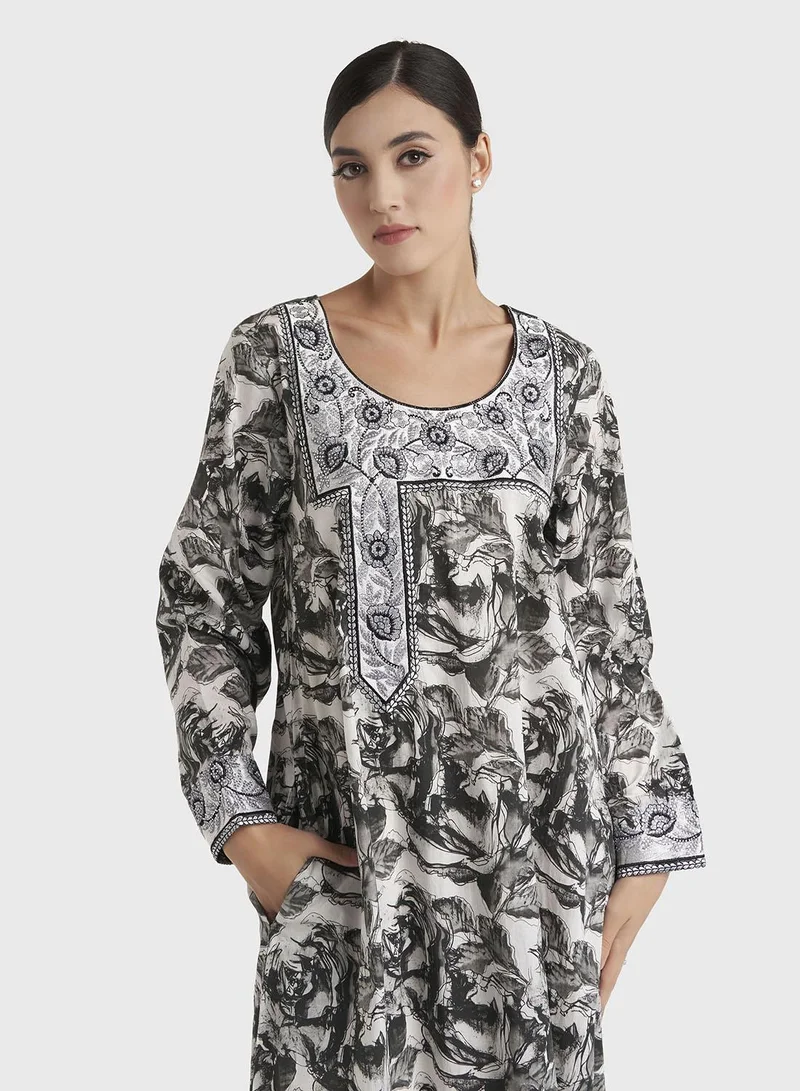 كشخة Black Floral Print Liberty Cotton Jalabiya (VW439)