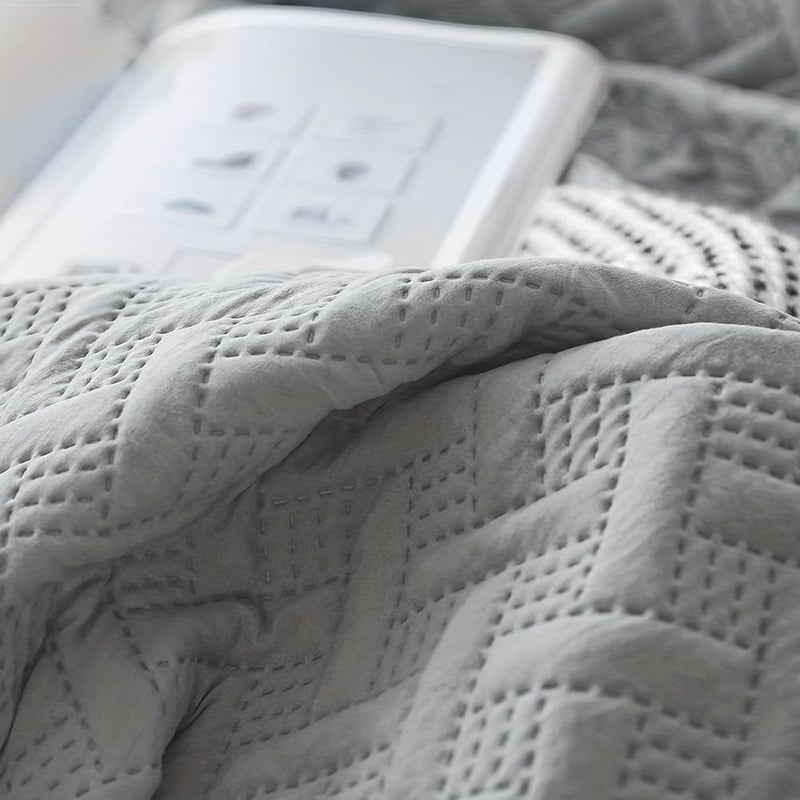 1pc Solid King Size White Bedspread Soft Breathable Comfortable Bedding For Bedroom Dorm Room Decor - Image 3