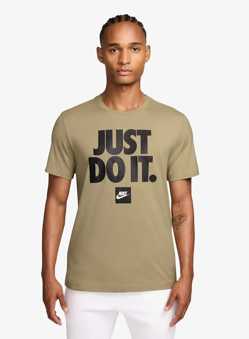 Nike Nsw Just Do It Verbiage T-Shirt
