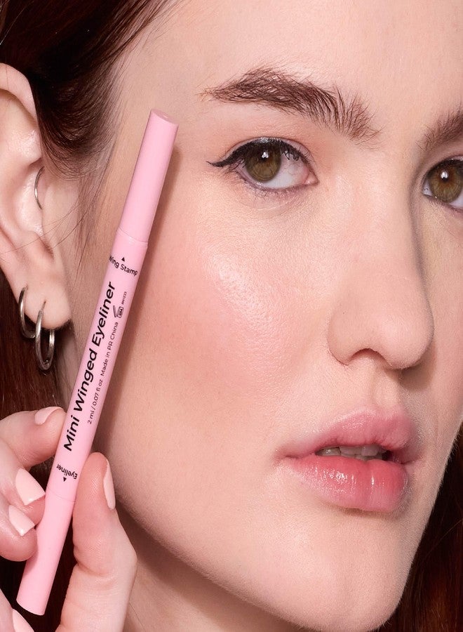 MCoBeauty طابع كحل الأجنحة المصغر من MCoBeauty وزوج كحل سائل، مستحضرات تجميل نباتية وخالية من التجارب على الحيوانات - Image 2