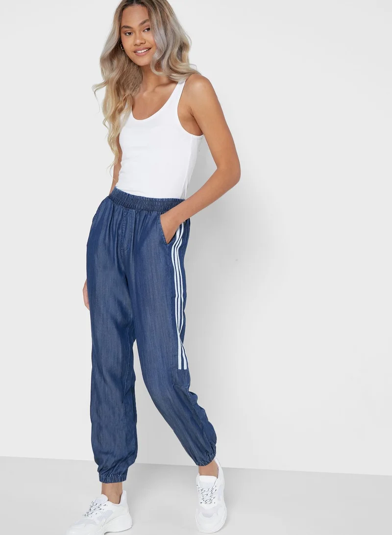 Ginger Cuffed Hem Side Panel Jeans