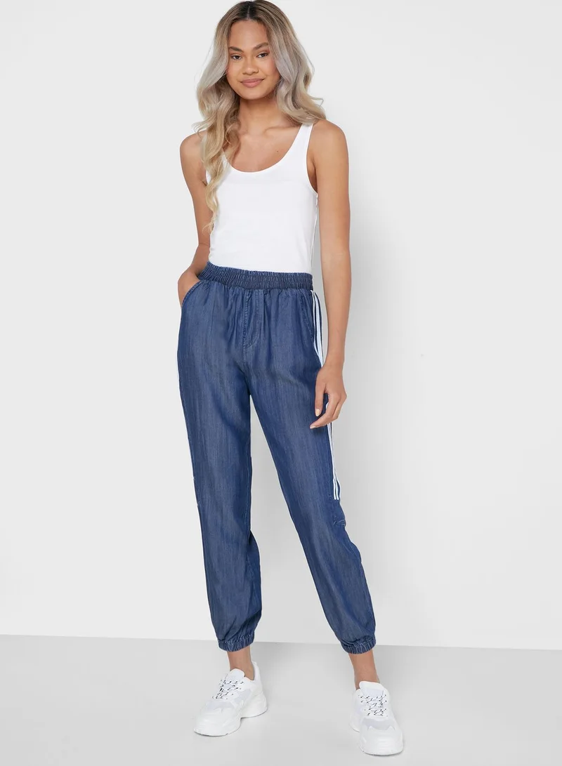 Ginger Cuffed Hem Side Panel Jeans