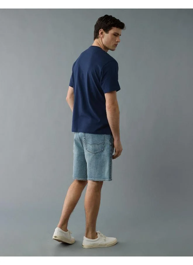امريكان ايجل A laid-back, stylish summer staple, featuring a 9" inseam that hits the knee.