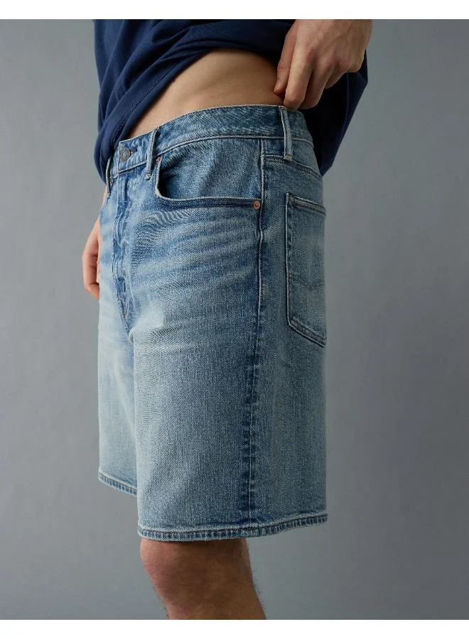 American Eagle A laid-back, stylish summer staple, featuring a 9" inseam that hits the knee.