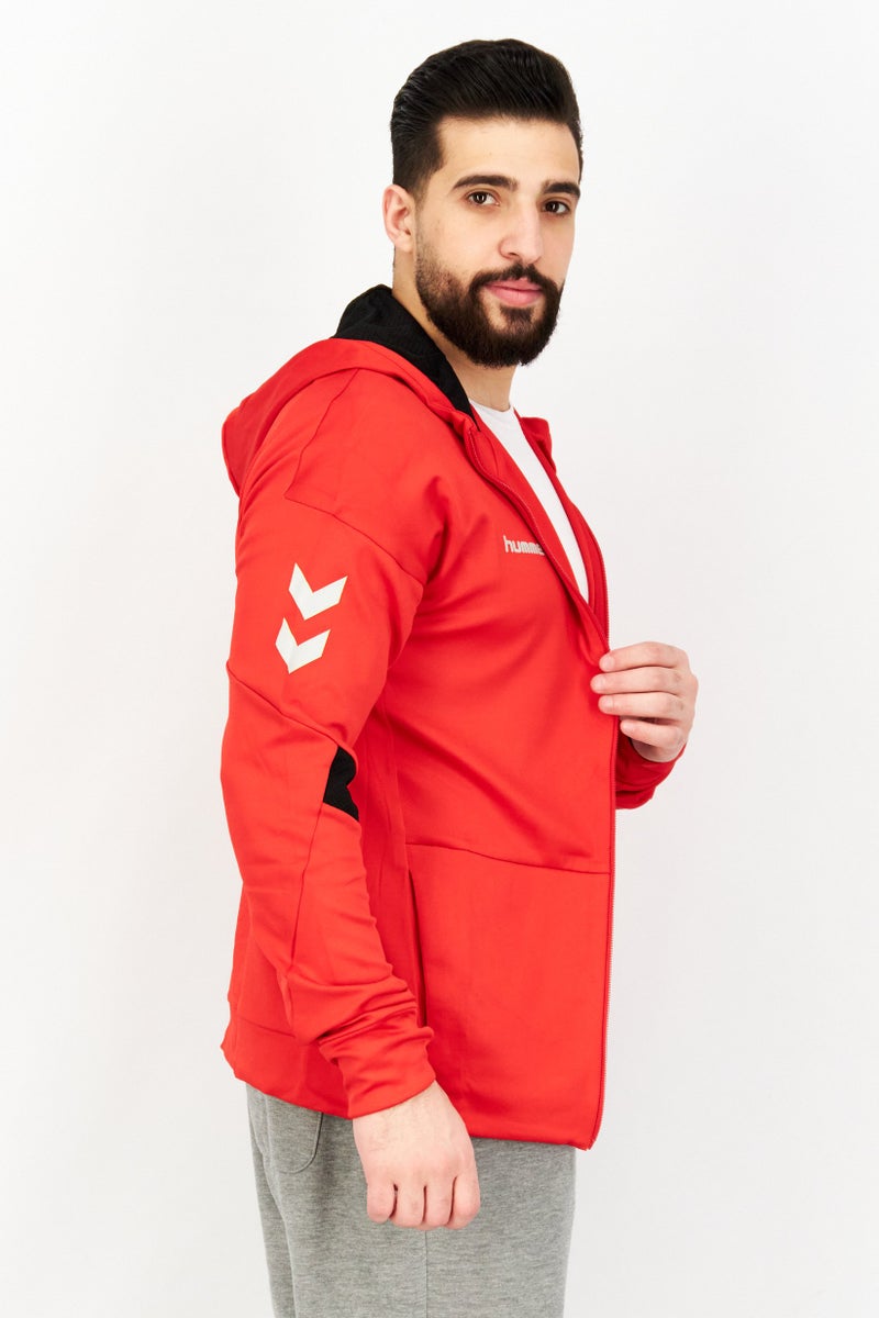 Hummel سويت شيرت بقلنسوة للرجال بشعار العلامة التجارية بأكمام طويلة، أحمر - Image 2