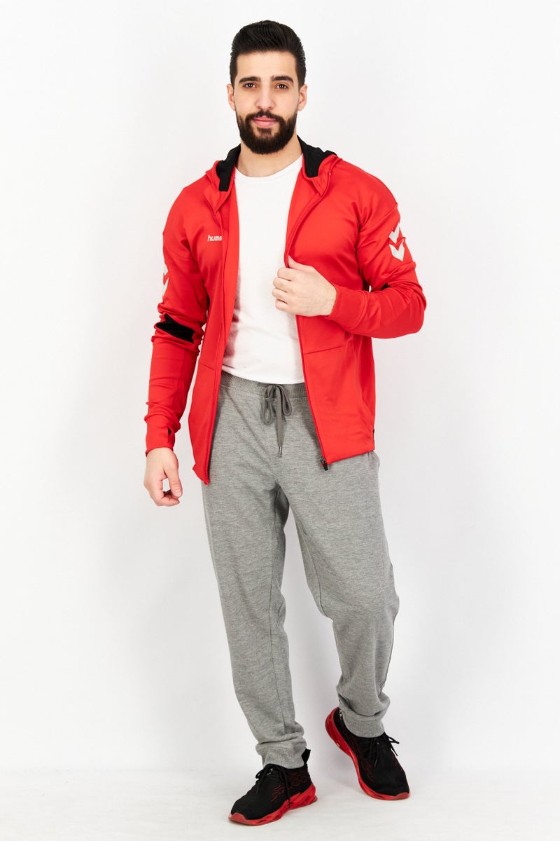 Hummel سويت شيرت بقلنسوة للرجال بشعار العلامة التجارية بأكمام طويلة، أحمر - Image 4