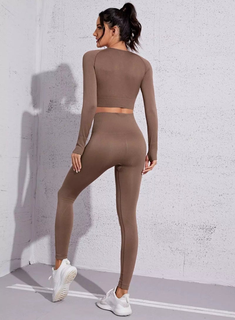 Seamless Raglan Sleeve Crop Sports Tee With Leggings  - Image 2