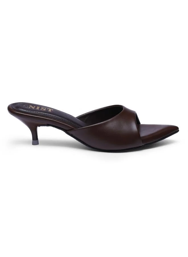 Gnist Brown Low Heel Sandals
