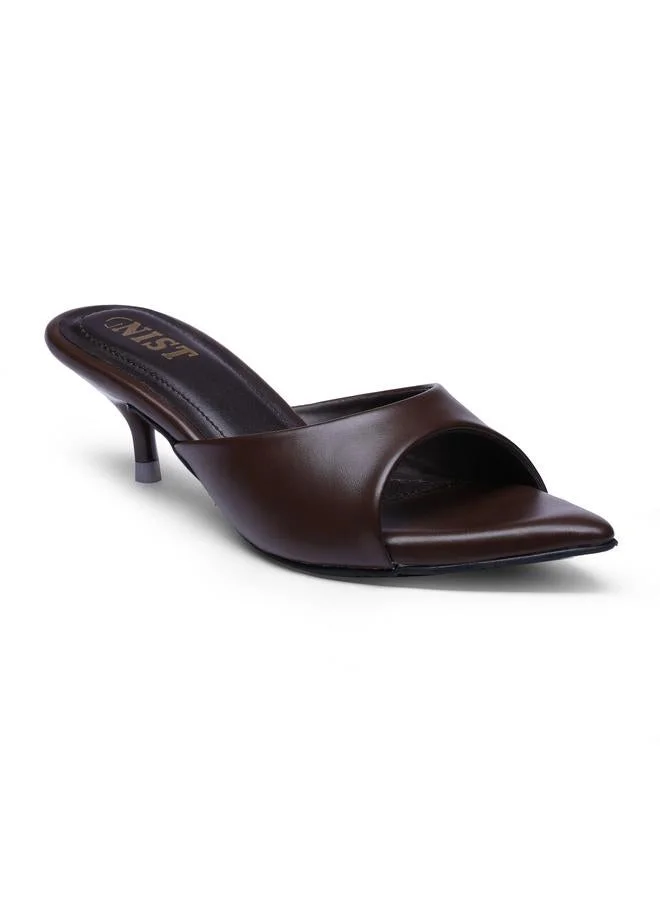 Gnist Brown Low Heel Sandals