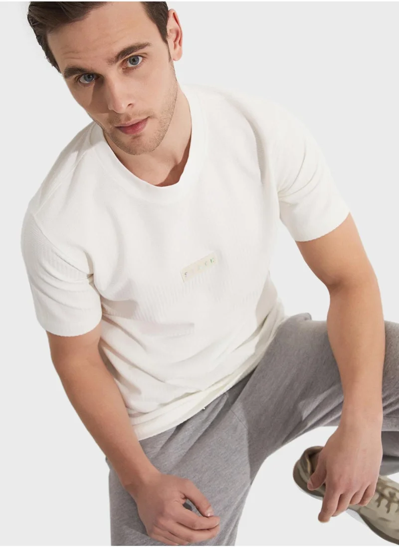 جون Printed Crew Neck T-Shirt