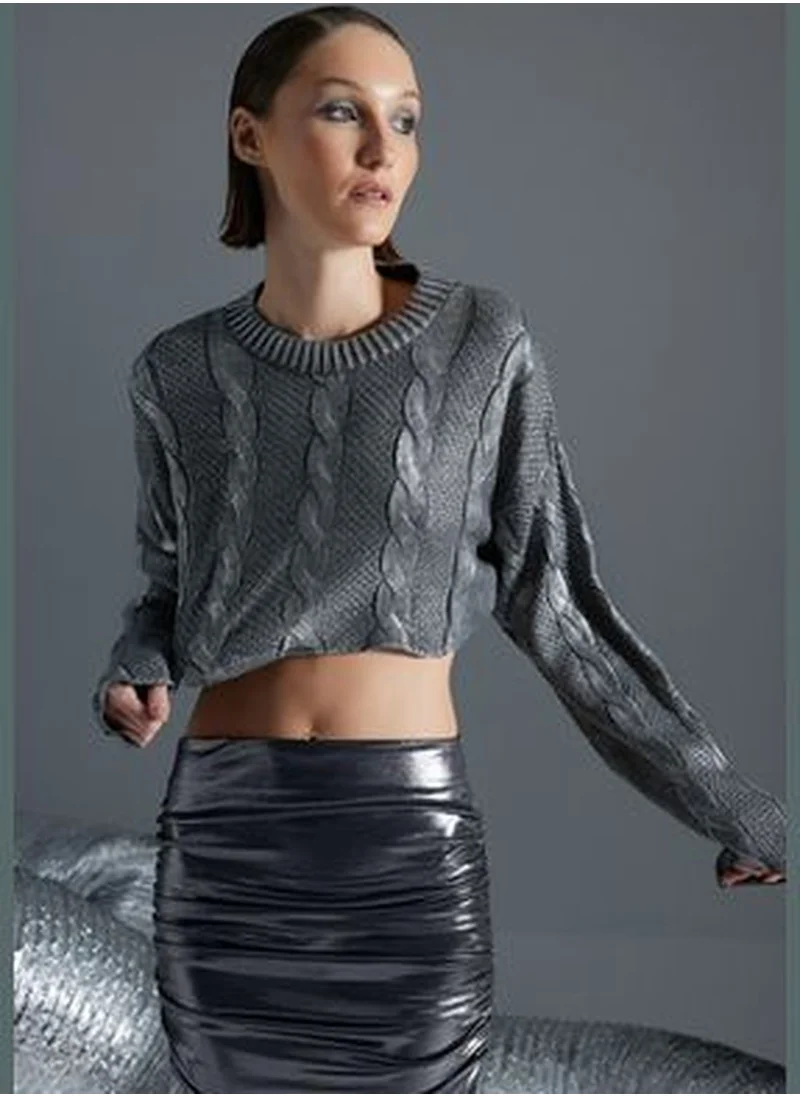 trendyol Anthracite Super Crop Braided Foil Printed Knitwear Sweater TWOAW24KZ01074