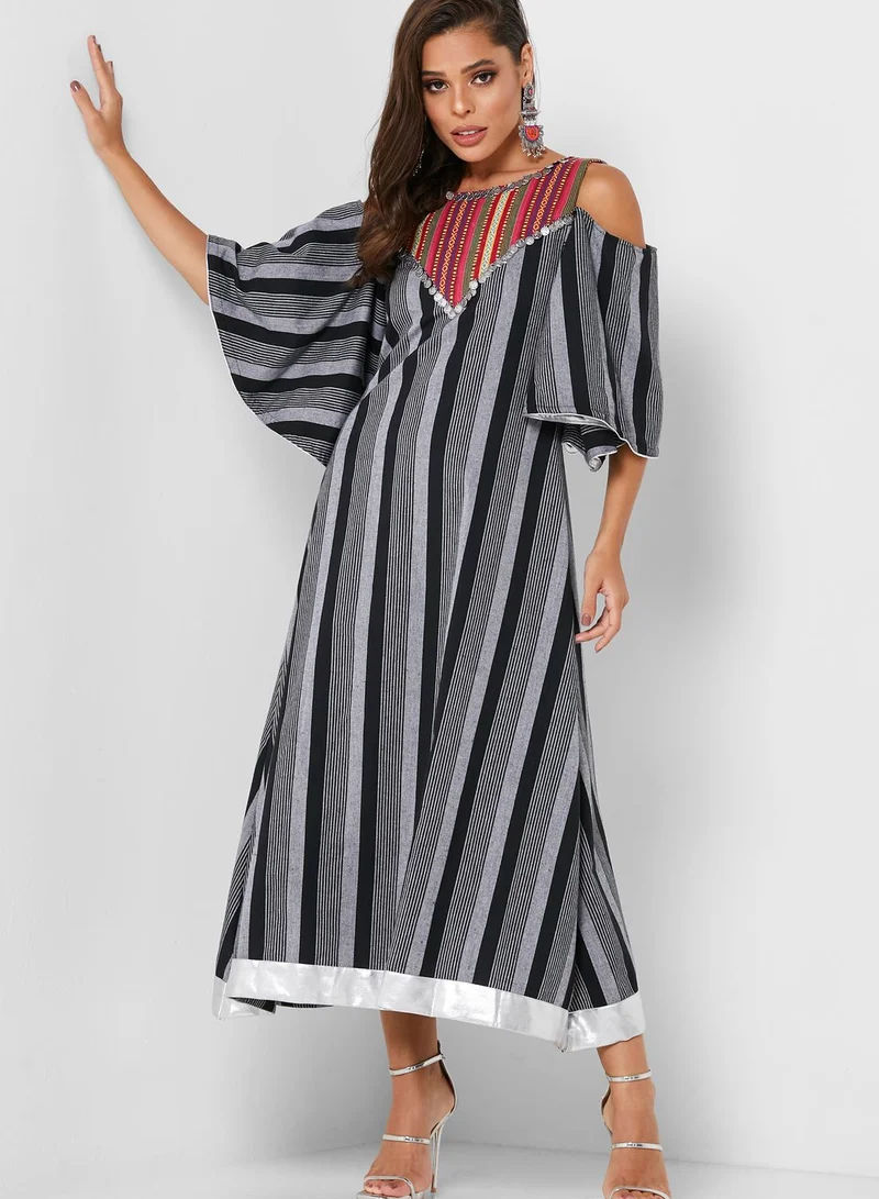 Metanoia Cold Shoulder Printed Abaya